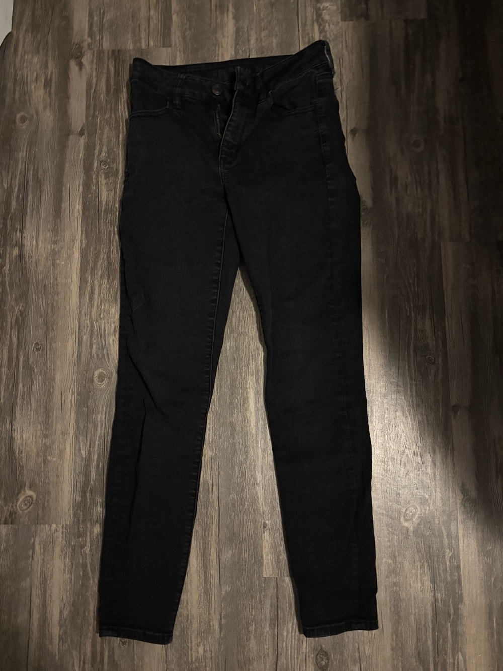 Size 6 American Eagle Skinny Jeans